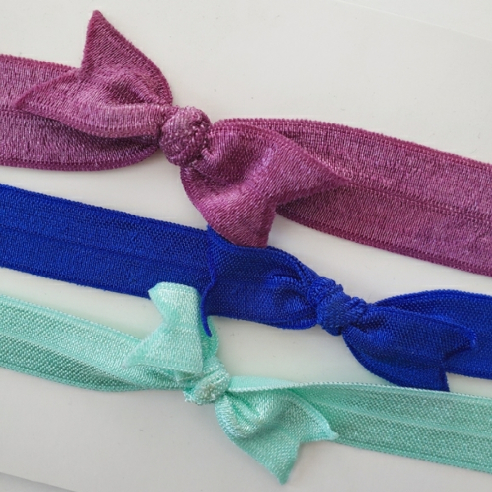 4/$20 Bundle of 3 baby girls bow headband hair accessories, Size 3 to 6 months